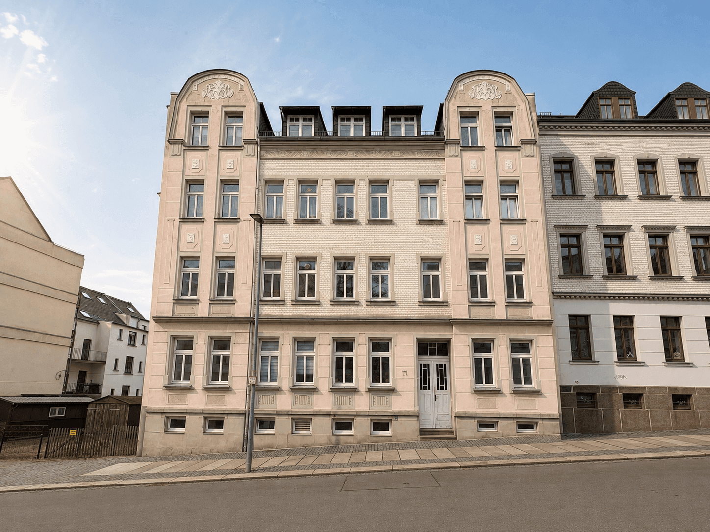 Neuer Boden nach Ihrem Wunsch! Tolle 3 Raumwohnung mit Balkon in Gablenz!