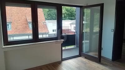 MODERN, SANIERT MIT GARTEN FÜR GR. FAMILIE