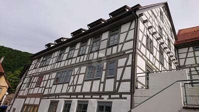 TRAUMLAGE DIREKT AN DER BLAU, NÄHE BLAUTOPF