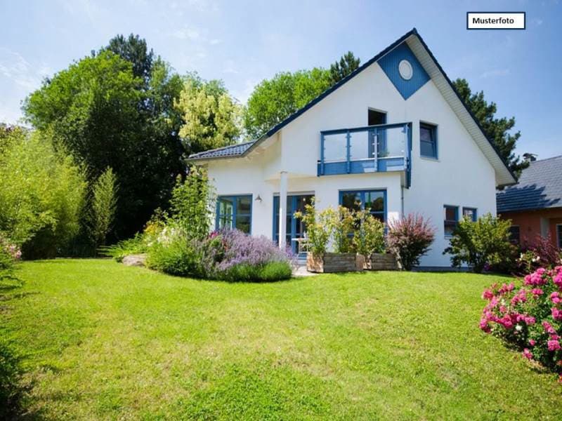Reihenmittelhaus in 23858 Reinfeld, Ahrensböker Str.