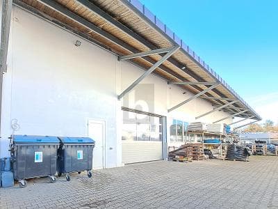 HALLE MIT 318 M² & FREIFLÄCHE MIT 300 M²