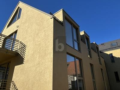 ERSTBEZUG, HOCHWERTIG UND ENERGETISCH TOP W2