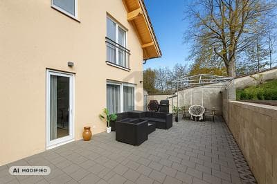 ENERGIEEFFIZIENTE DOPPELHAUSHÄLFTE IN RUHIGER LAGE