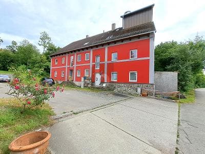 KLEINER WEIHER + BACHLAUF - VIEL PLATZ FÜR ALLE
