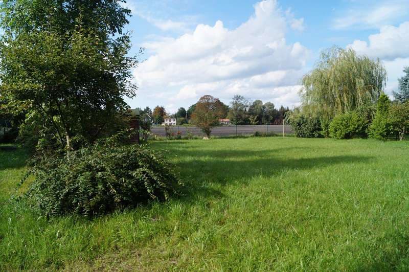 Grundstück in Dabendorf mit Blick auf Feld und Naturschutzgebiet