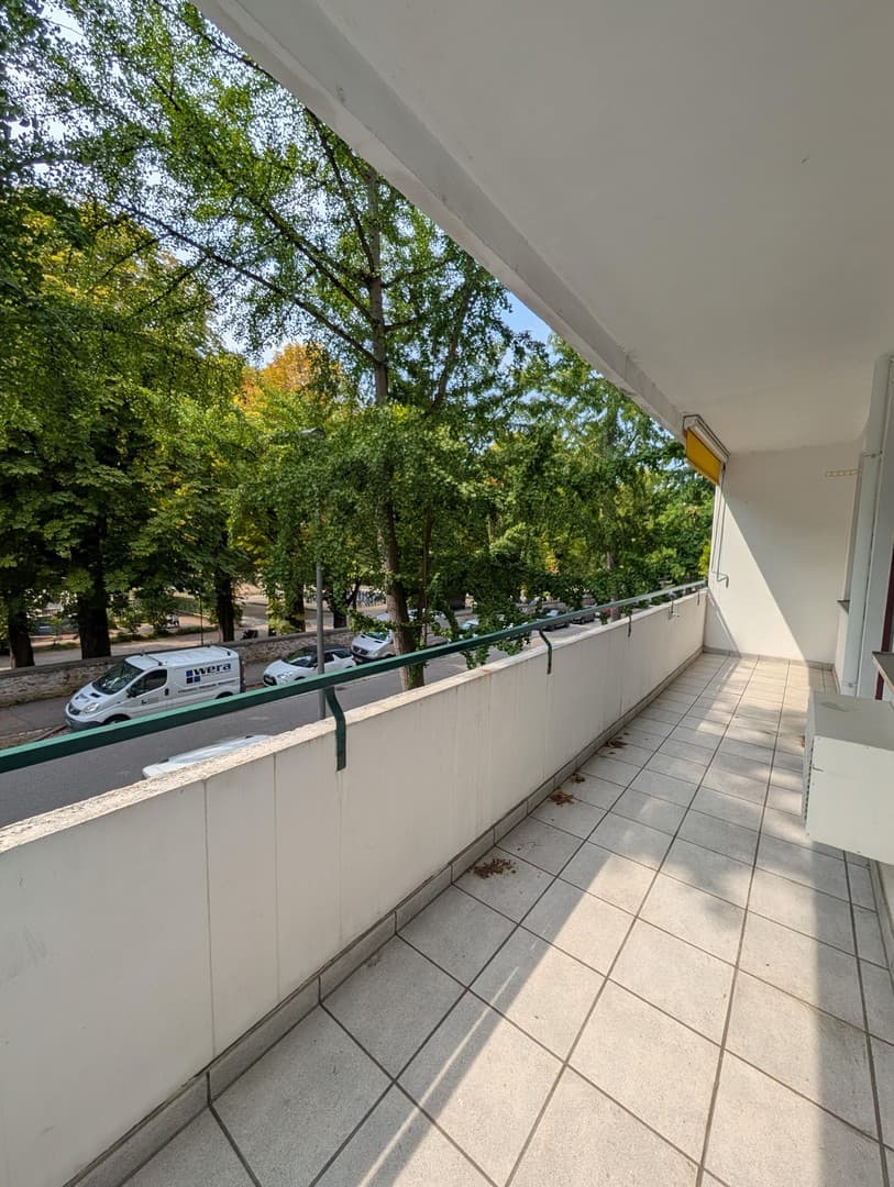 Familien- und Tierfreundliche Stadtwohnung 4 Zimmer Wohnung