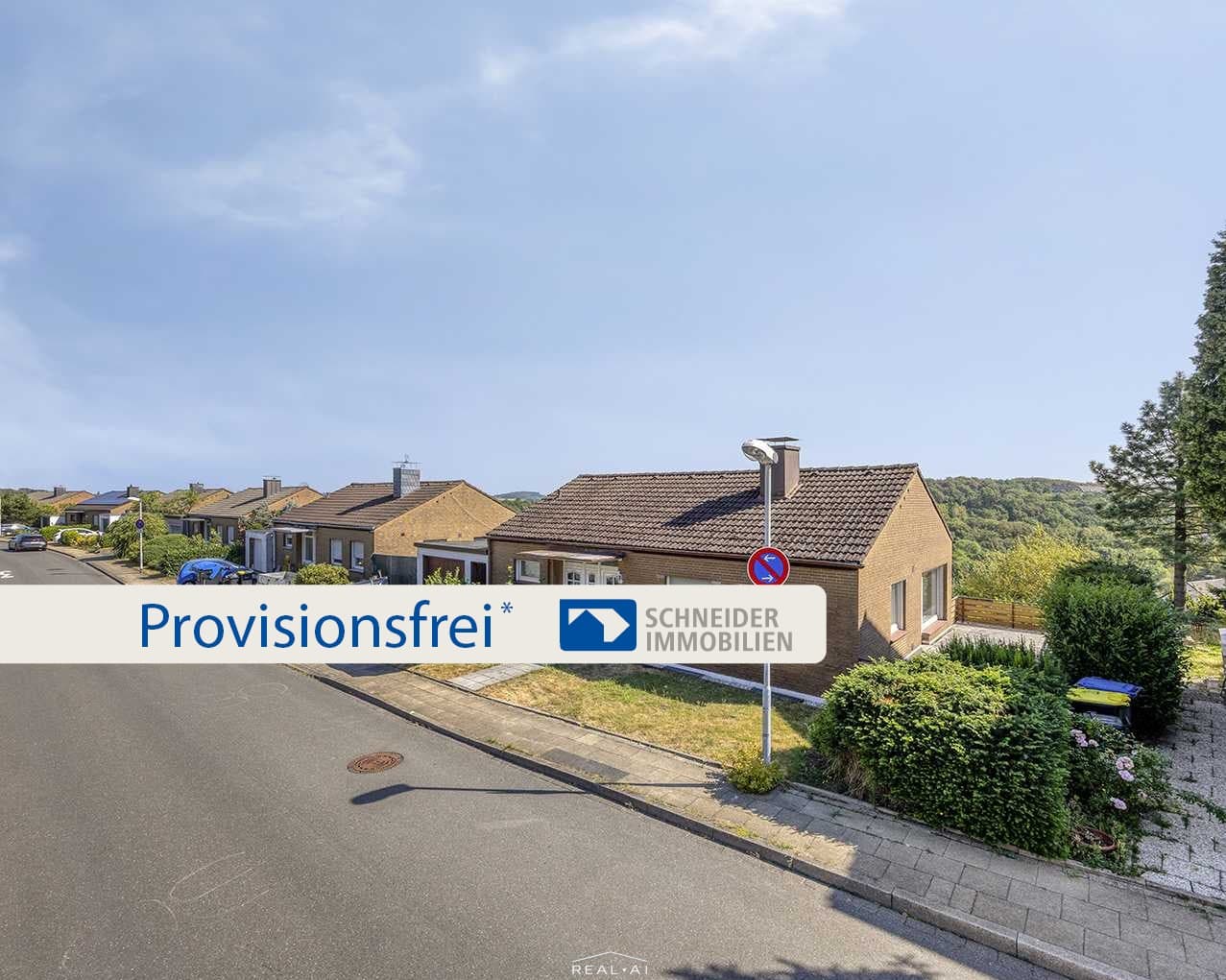 Freistehendes Einfamilienhaus mit traumhafter Weitsicht ins Tal in Velbert-Neviges