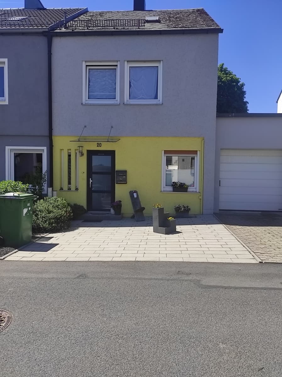 Gepflegtes Reihenmittelhaus mit kleinem Garten