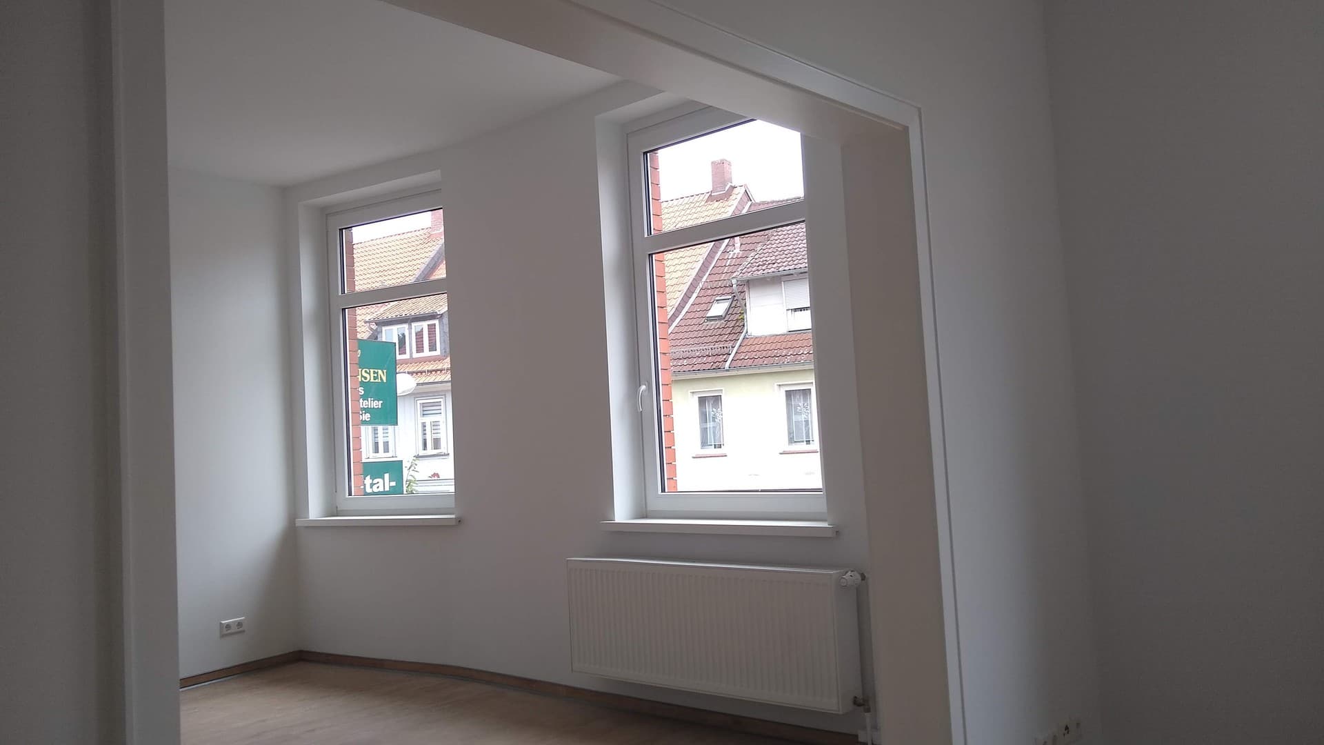 Kernsanierte, großzügige und helle 4-Zimmerwohnung