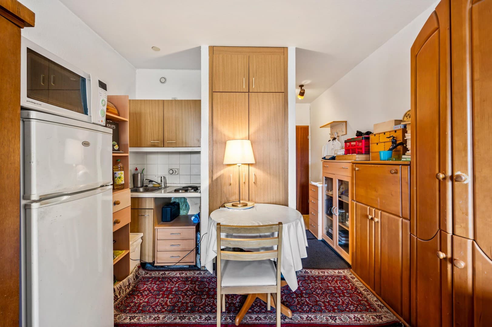 exklusive 6,2% Rendite, gut vermietete helle Wohg.+Balkon +Kellerraum + Stellpl. ohne Makler, #3012