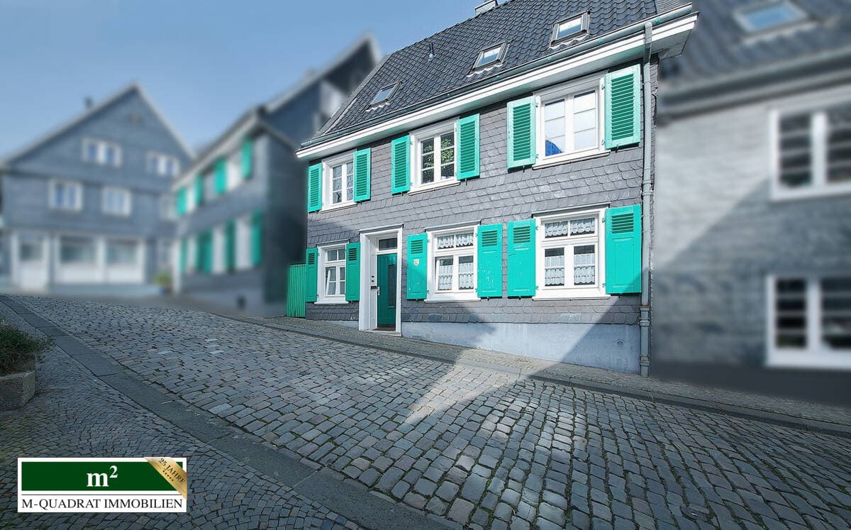 Historisches Fachwerkhaus in Bestlage – direkt am Gräfrather Marktplatz