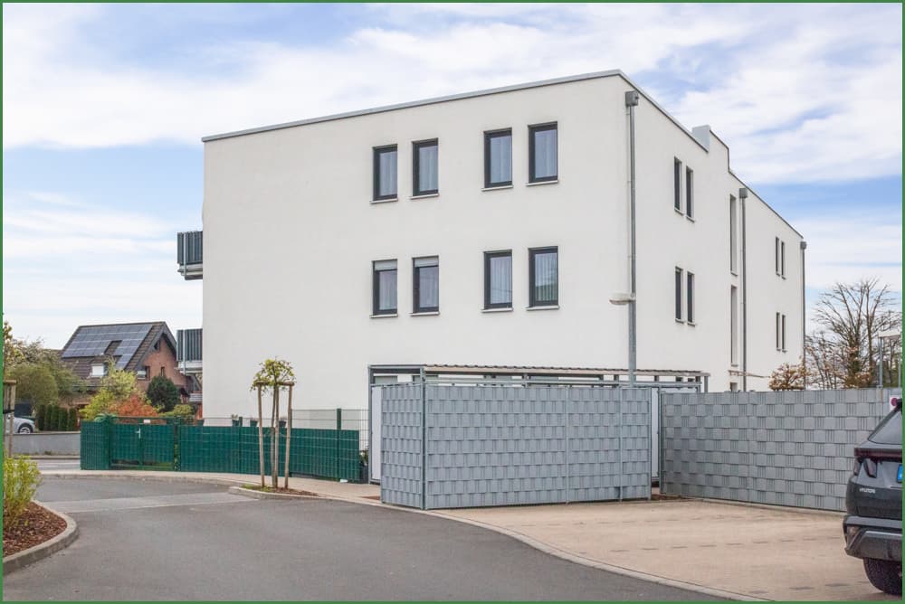 Barrierearm - 4 Zimmer- Balkon- Aufzug -
2 Tiefgaragen-Stellplätze - Baujahr 2020 -
in Burscheid