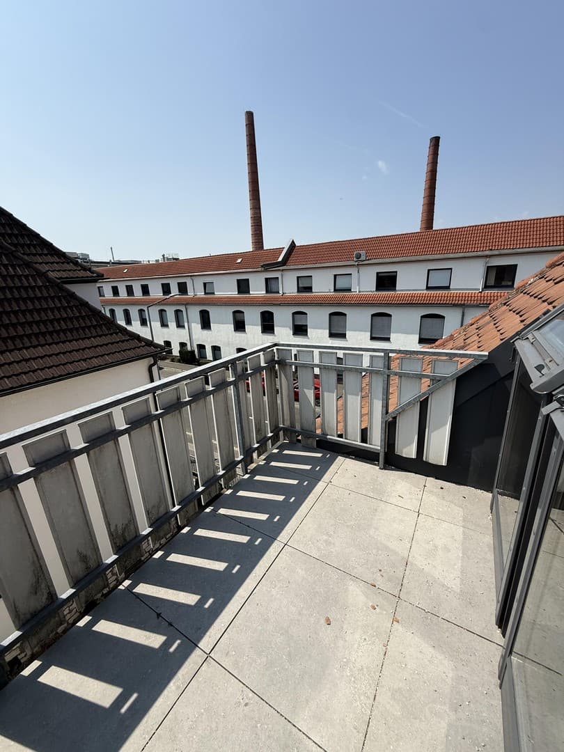 Tolle Loft/Galeriewohnung - neu renoviert - wunderschön!