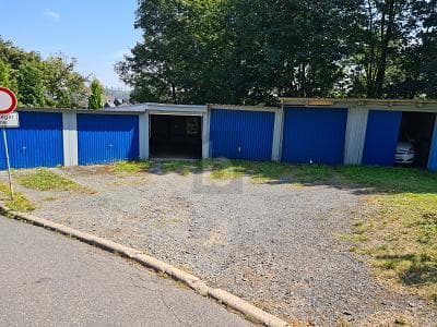 FAKTOR VON 7 MIT GARAGENKOMPLEX UND GRUNDSTÜCK 