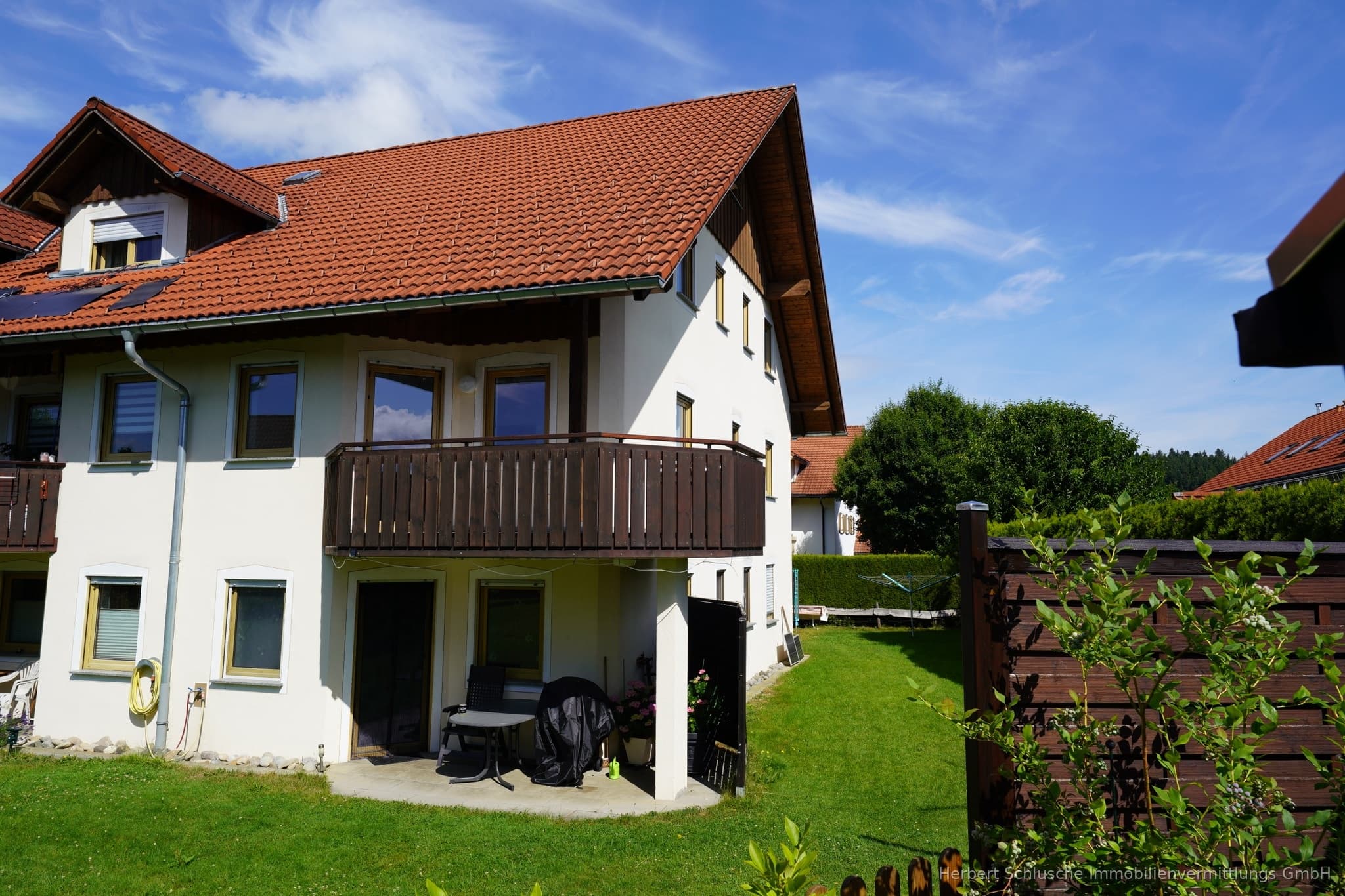 Schöne 2 Zimmer Terrassenwohnung mit Einbauküche, Garage, Keller in Weiler, gleich beziehbar