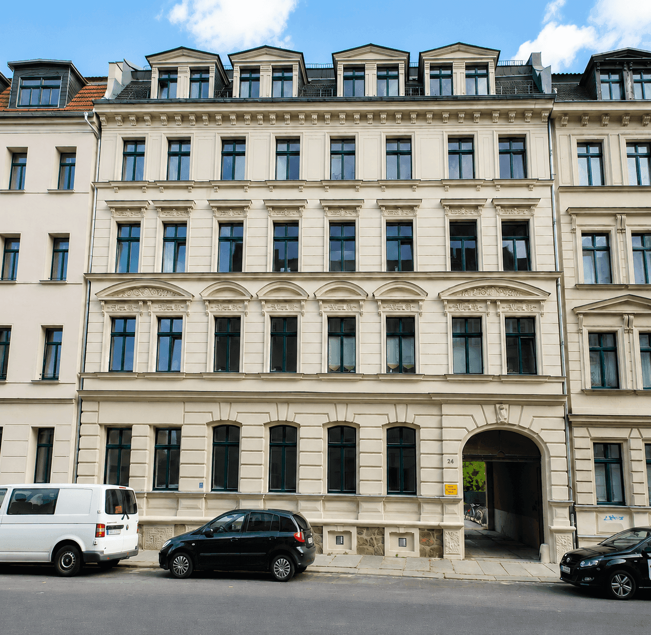 WG-geeignete 4-Zimmer-Maisonette-Wohnung - wird momentan renoviert