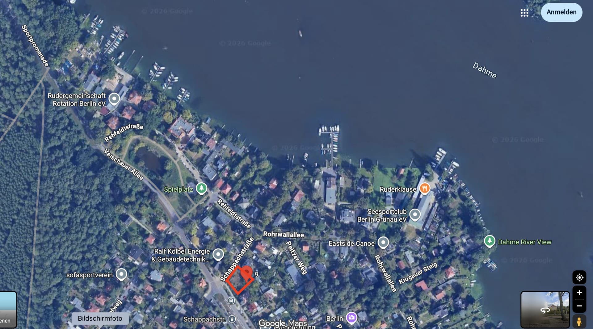 Grundstück für ein kleines MFH, Gewerbe, Villa. Provisionsfrei nur 200 Meter zum Wasser.