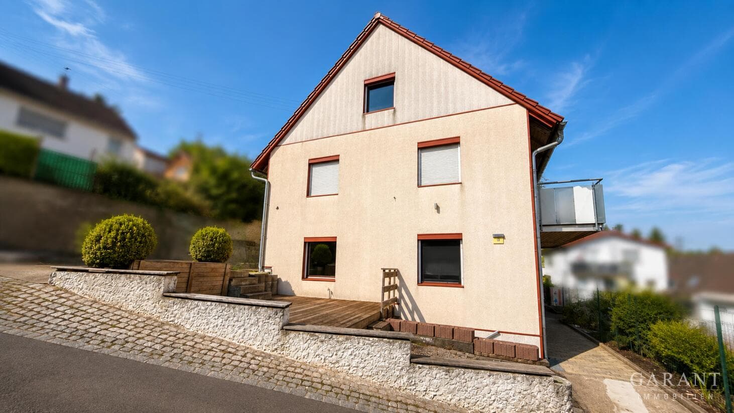 Wohnen mit fantastischer Aussicht - Wohnhaus in Bopfingen-Flochberg