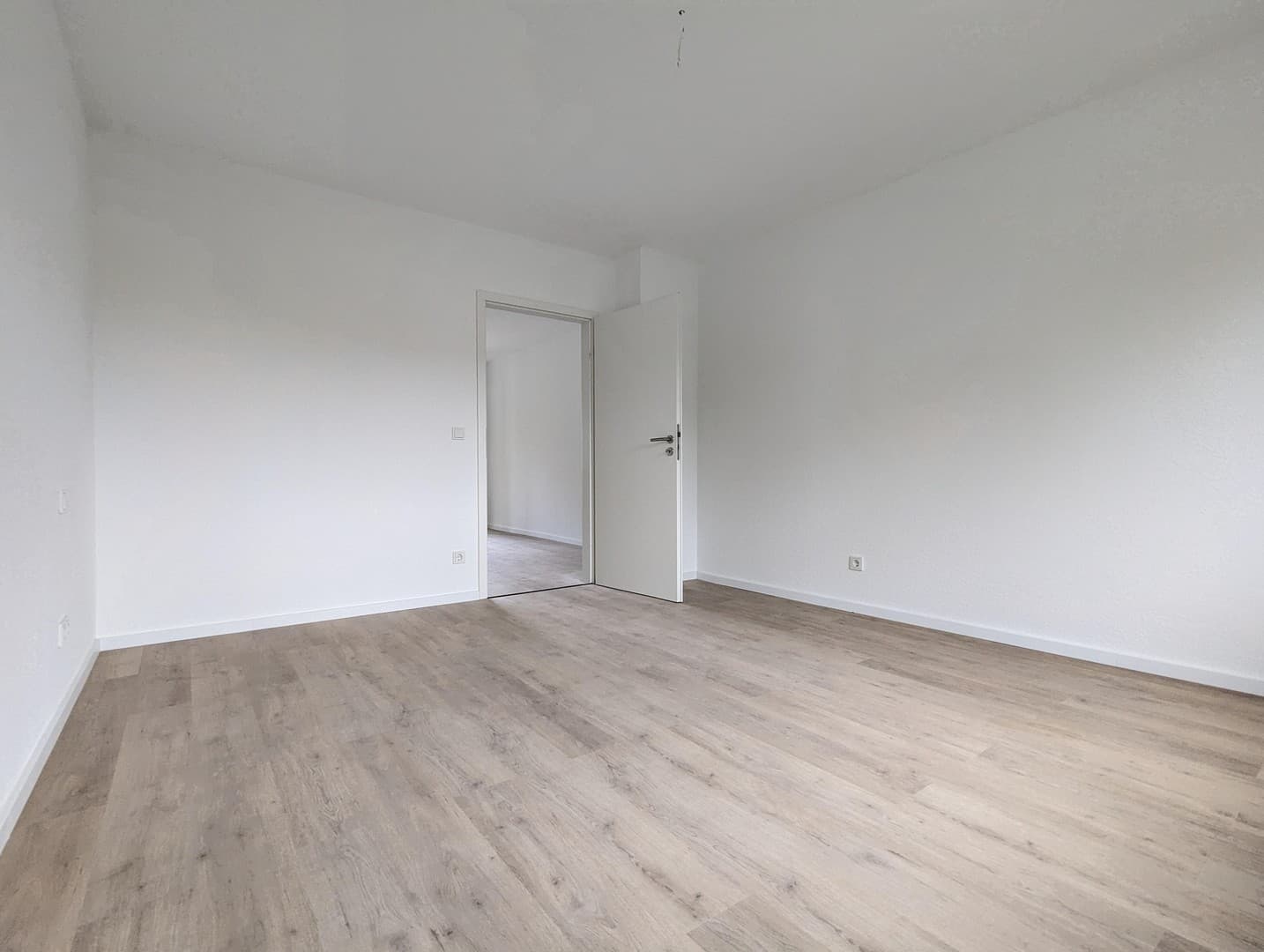 Sanierte 3 ZKB mit Balkon, Dudweiler Süd