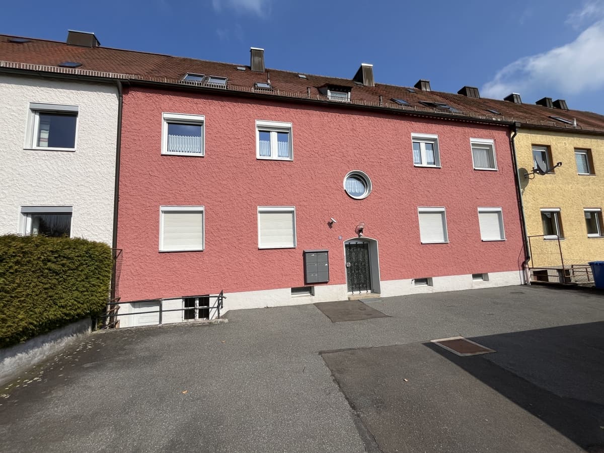 Leerstehendes 5-Familienhaus in ruhiger Wohnlage von Weiden zu verkaufen