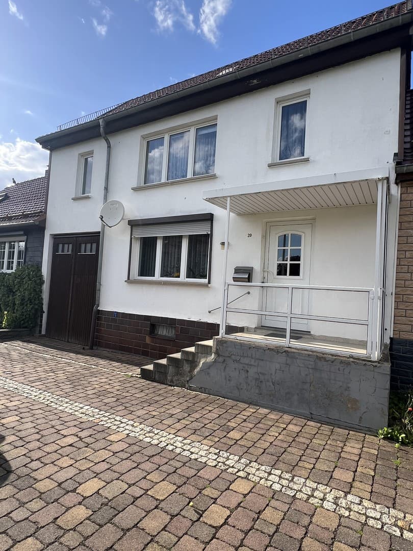 Charmantes Einfamilienhaus mit großem Grundstück