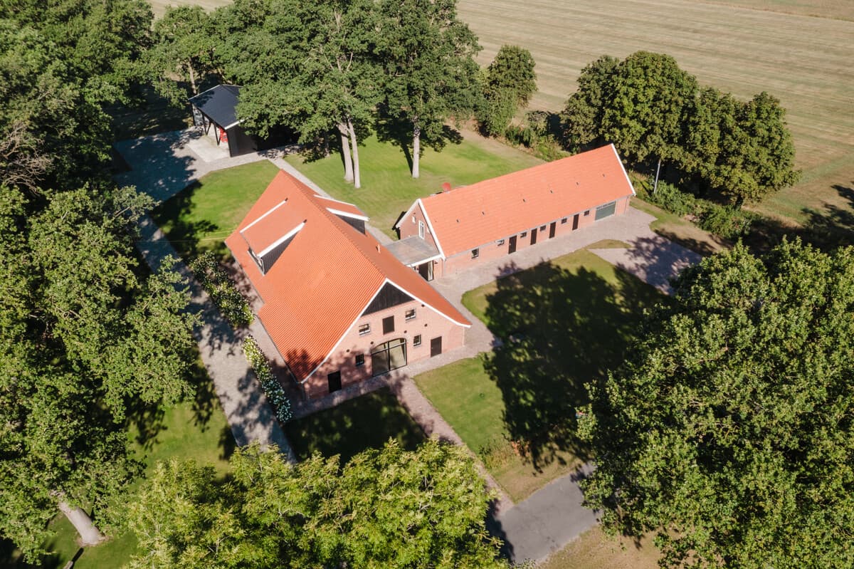 Saniertes Fachwerk-Anwesen mit 1,6 ha Land – Wohnen, Pferde & Werkstatt bei Getelo