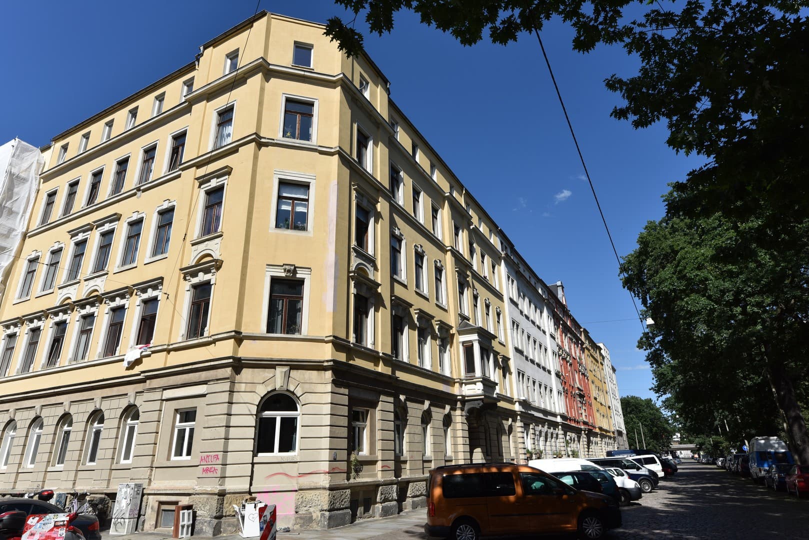 Dresden-Neustadt - ruhige Lage: 2-Raum-Whg Dielenfußboden CO 2.OG Mi-li E11