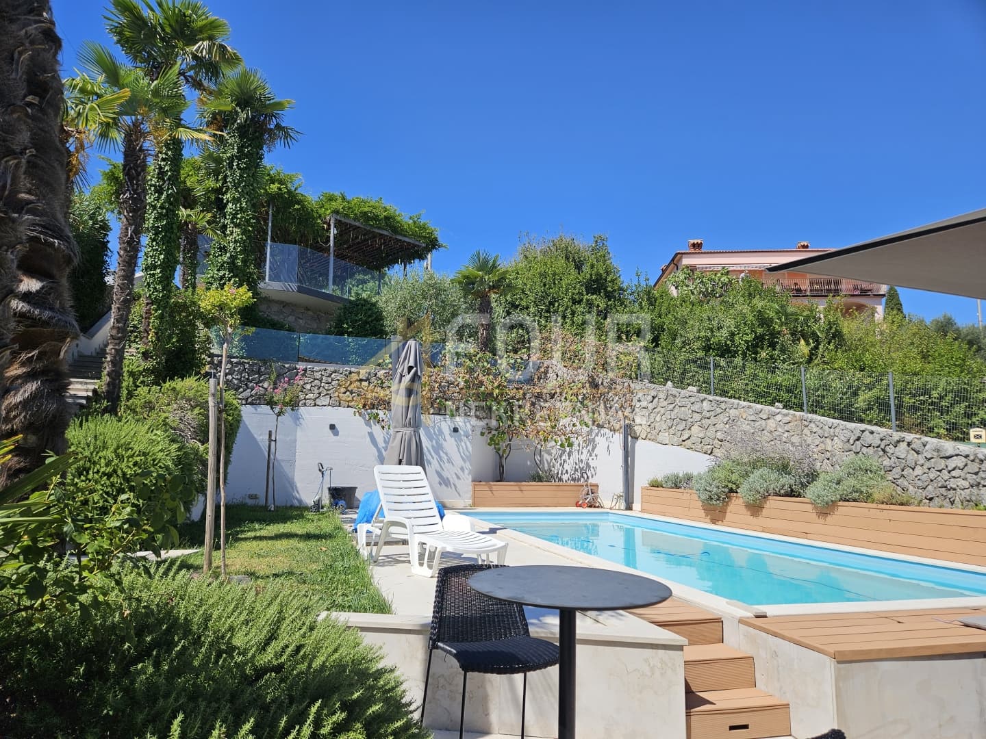 Opatija - Ika, eingerichtetes Haus mit 2 Wohnungen, herrlicher Panoramablick