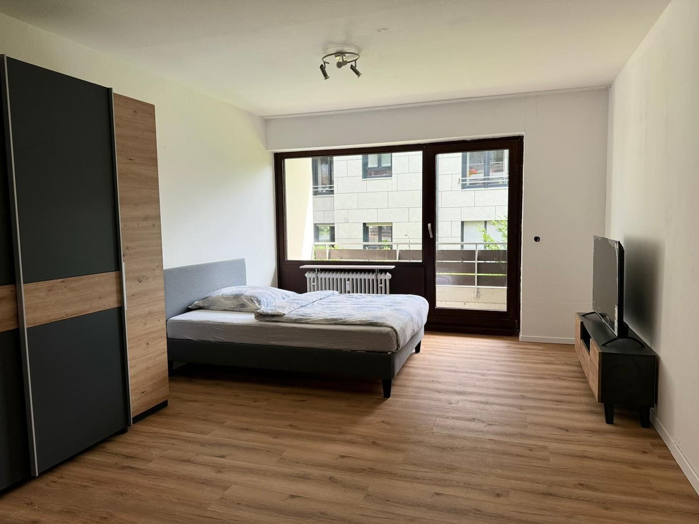 Kernsaniertes-SORGLOS-DOPPELPACK/4% Afa/20000€ p.a. Einnahmen