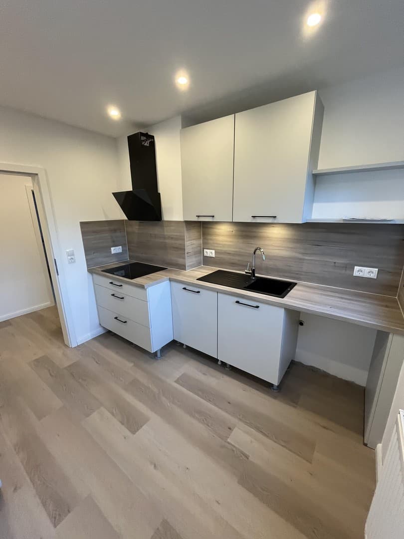 Hochwertig sanierte 3-Zimmer-Wohnung im 1. OG