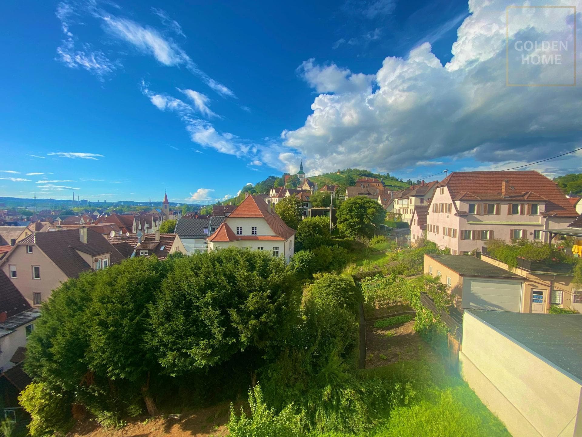Mehrfamilienhaus mit traumhafter Aussicht, Garten und vielseitigen Nutzungsmöglichkeiten