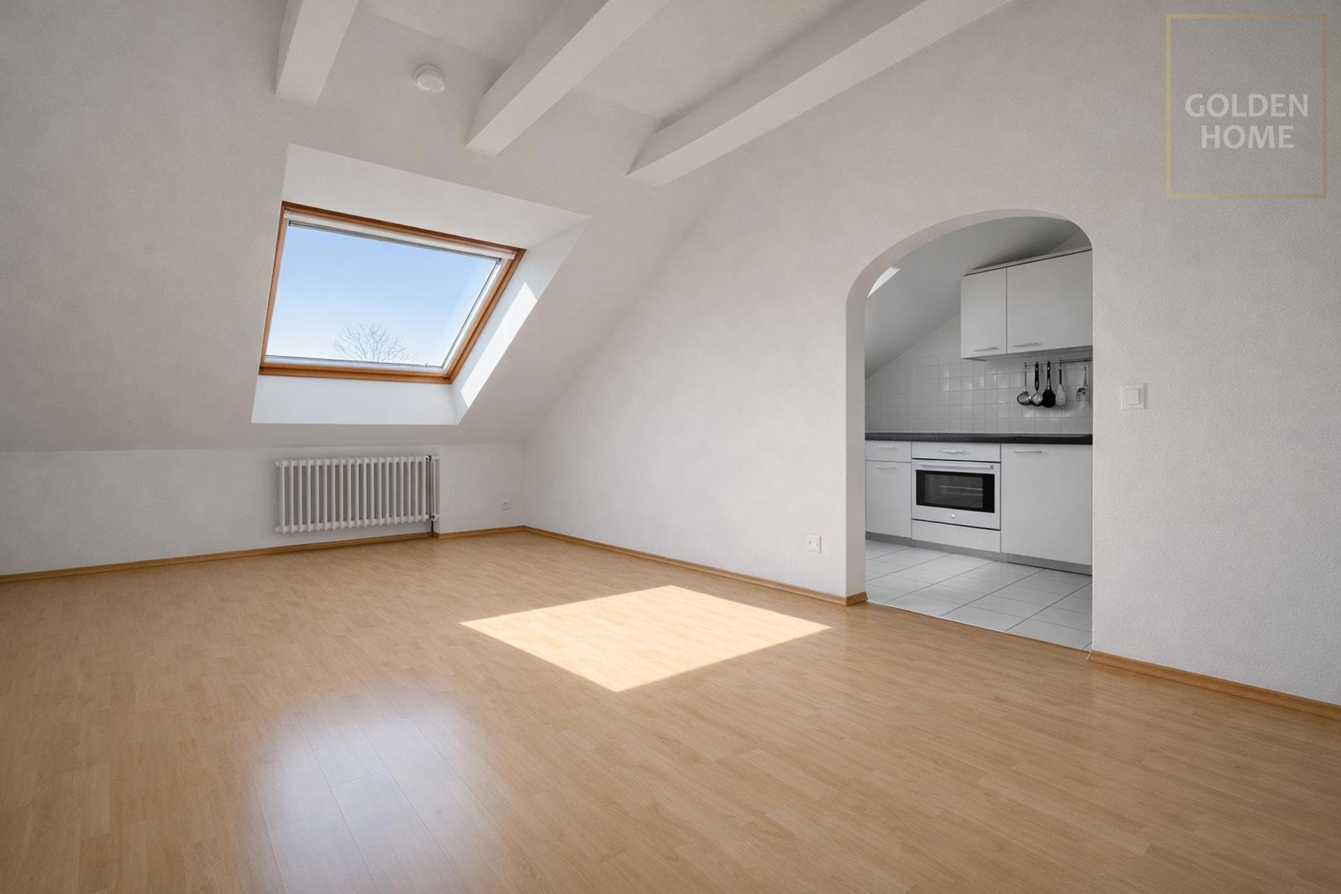 3-Zimmer-Dachgeschosswohnung in kleiner WEG – vermietet und vielseitig nutzbar