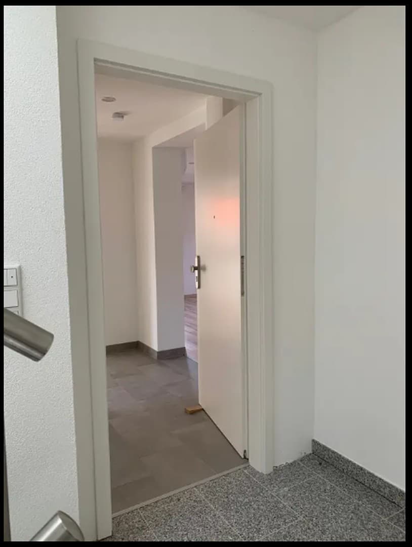 Klimatisierte 2,5 Zimmer Wohnung in Erlenbach