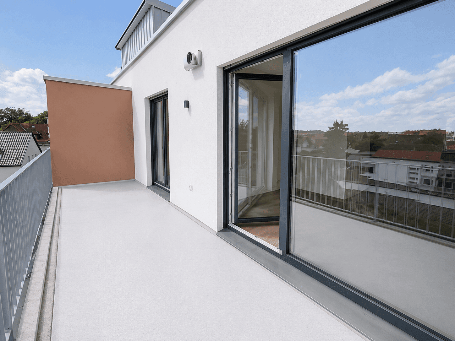 großzügige 2-Zimmer-Wohnung mit BALKON, offene Küche, Lift
