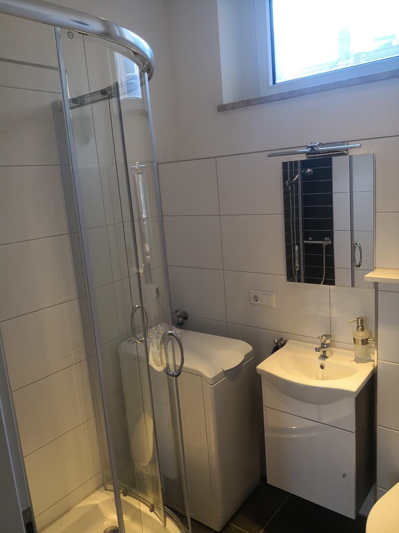 Moderne möblierte 1 Raum Wohnung im Herzen von Meerane