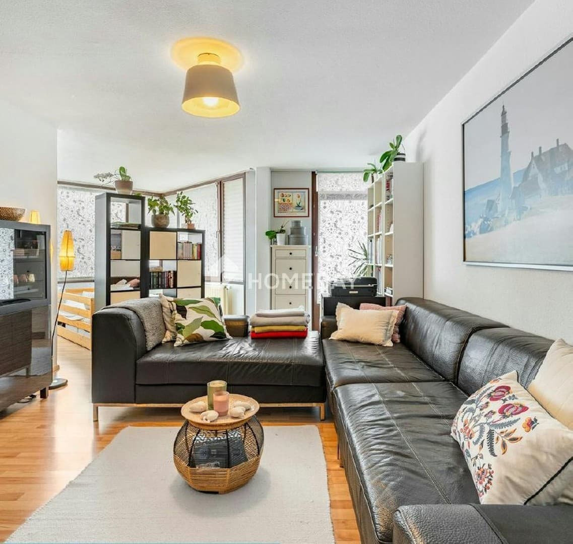 Helle 3‑Zimmer‑Wohnung mit verglaster Westloggia, Einbauküche & Aufzug – nahe S‑Bahn