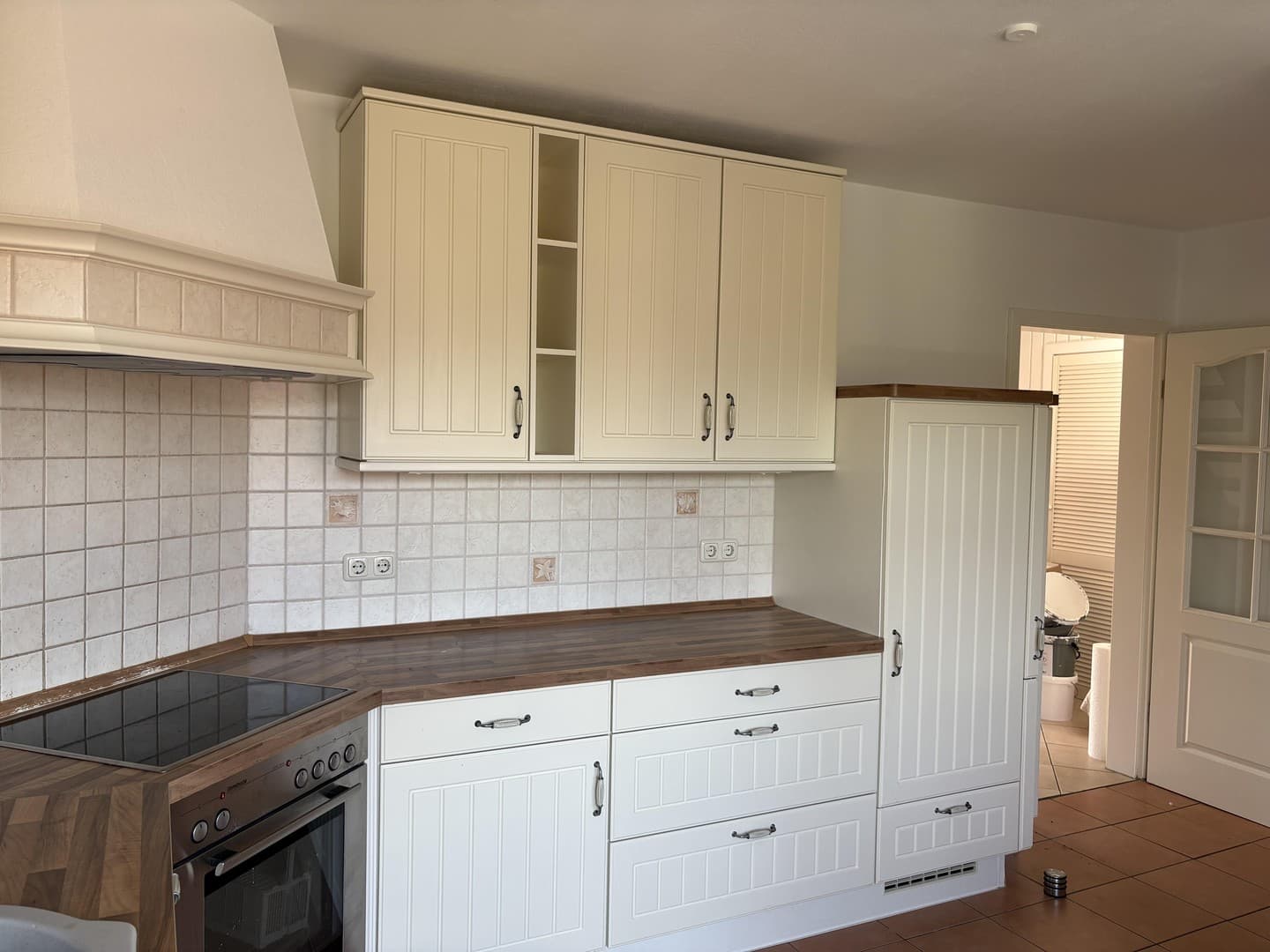 Großzügige 3 Zimmer Wohnung mit Balkon