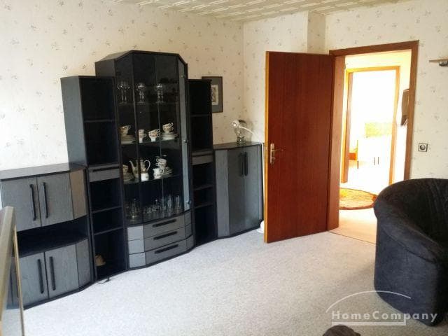Schöne 2 Zi.Whg., möbliert, mit Balkon, sep. Eingang.