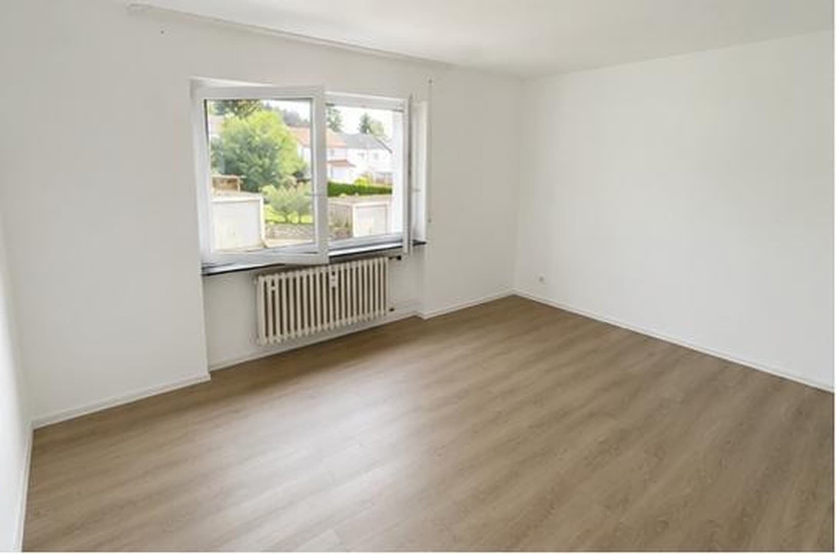 Frisch Sanierte 2 & 3-Zimmer-Wohnung