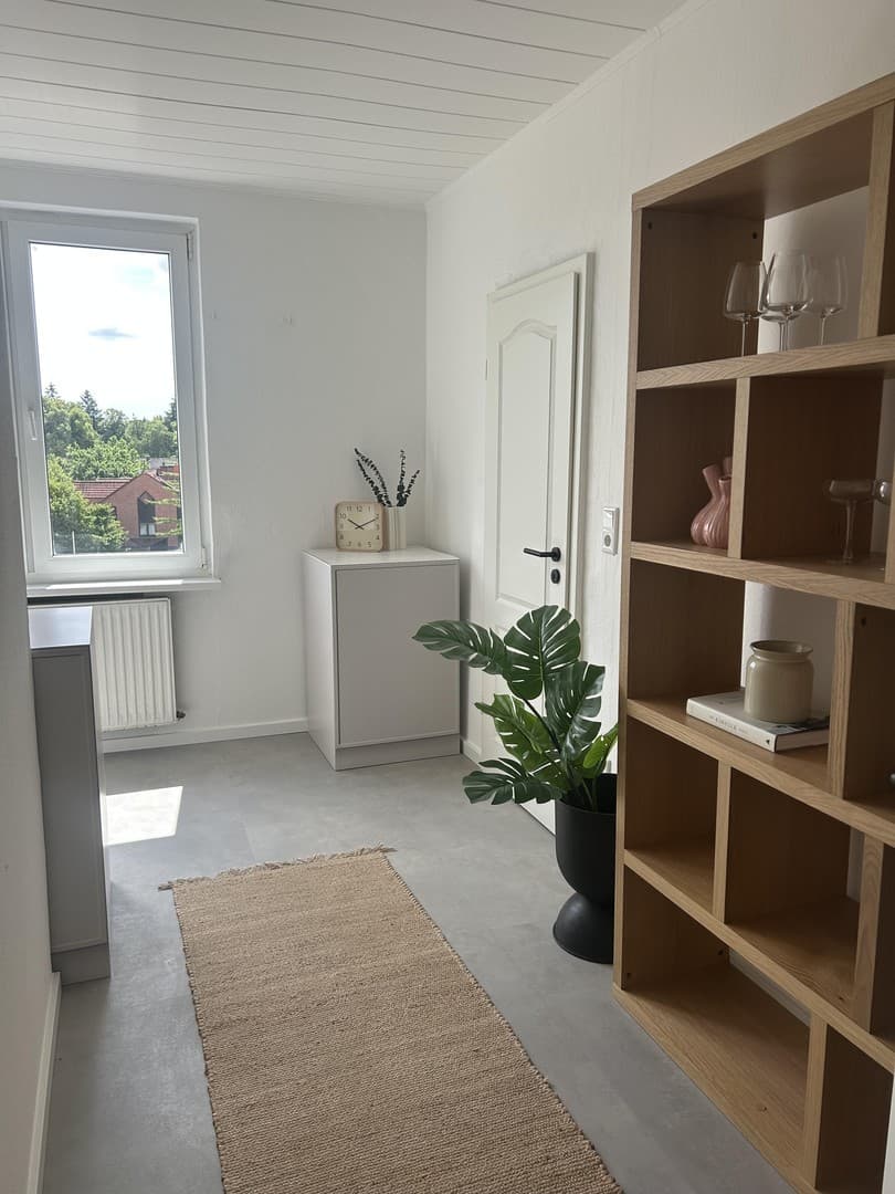 Schöne renovierte 2 Zimmer Wohnung mit Gemeinschaftsgarten
