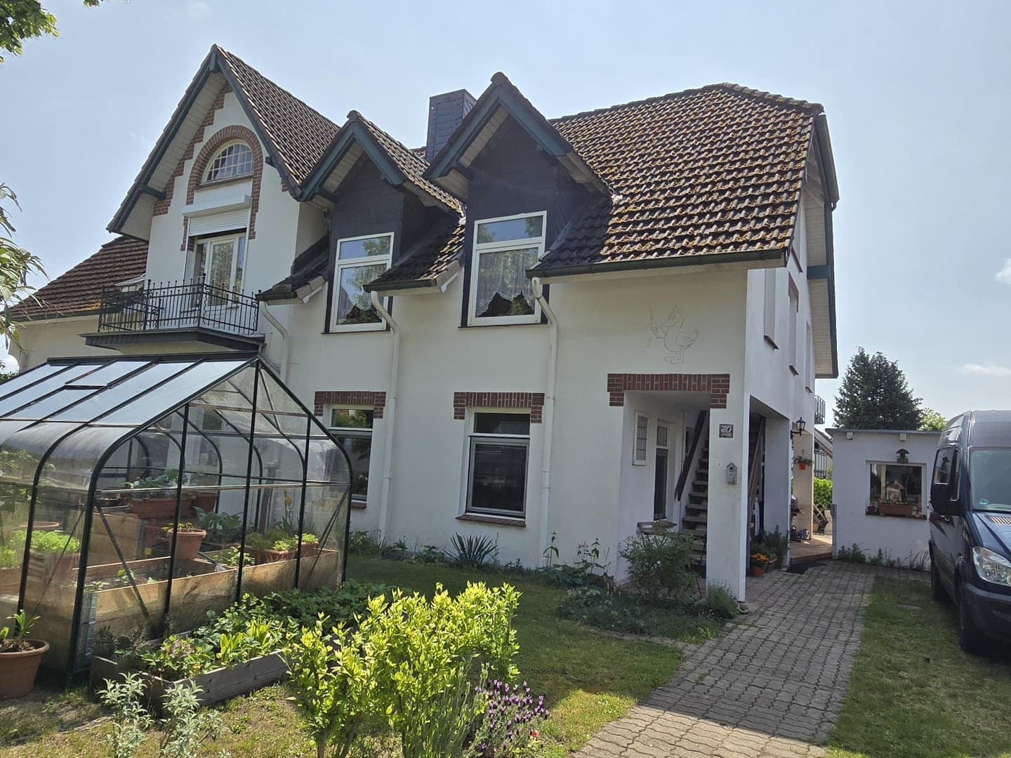 Mehrgenerationenhaus, DH , MFH 3-4 WE Gute Einnahmen Tolle Lage Modernisiert von privat