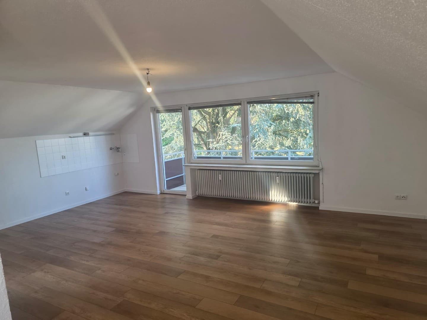 PROVISIONSFREI !!! EIGENTUMSWOHNUNG 1,5-2,5 ZIMMER MIT BALKON