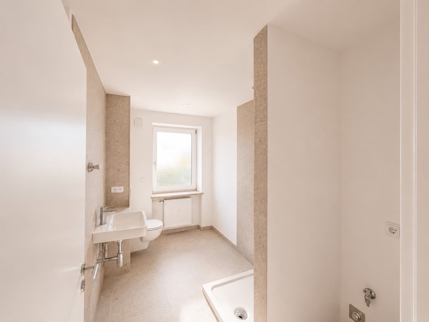 3 Zimmer-Wohnung Burghausen | 82 m² | kernsaniert | Erstbezug | zentral