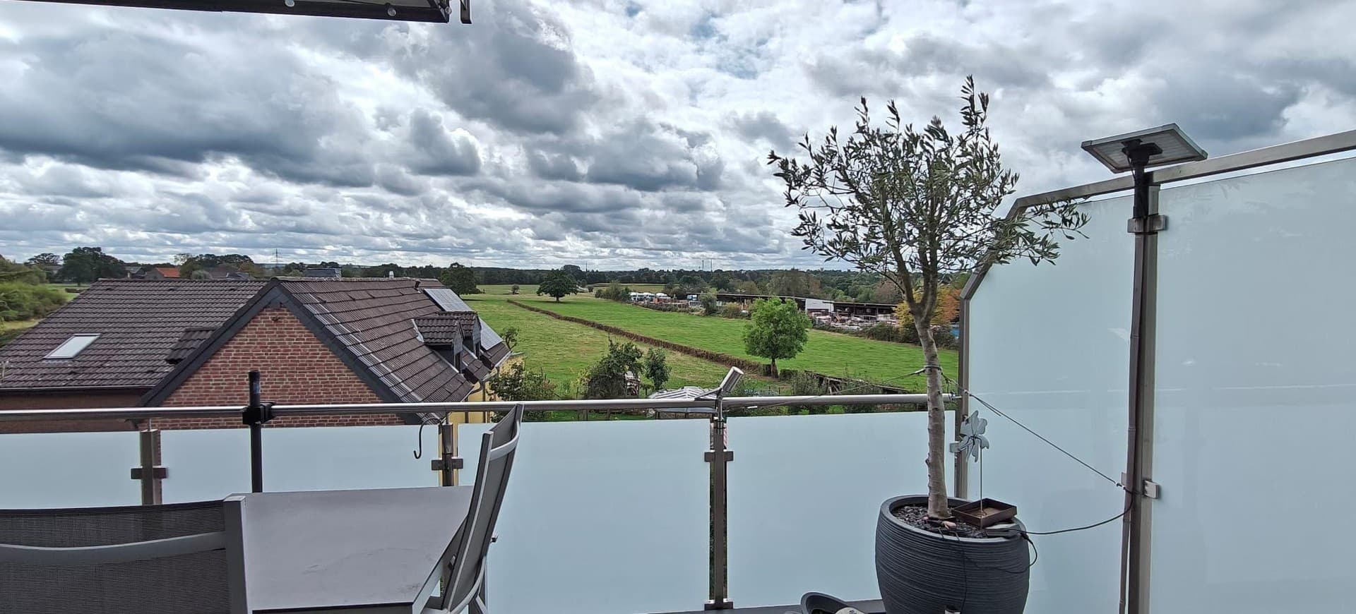 3 Zimmer Wohnung mit Balkon und Tiefgaragenstellplatz