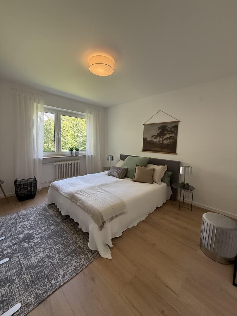 Sofort Bezugsfrei! Wunderschön Sanierte 3 ZKB in Wiesbaden-Schierstein mit Stellplatz