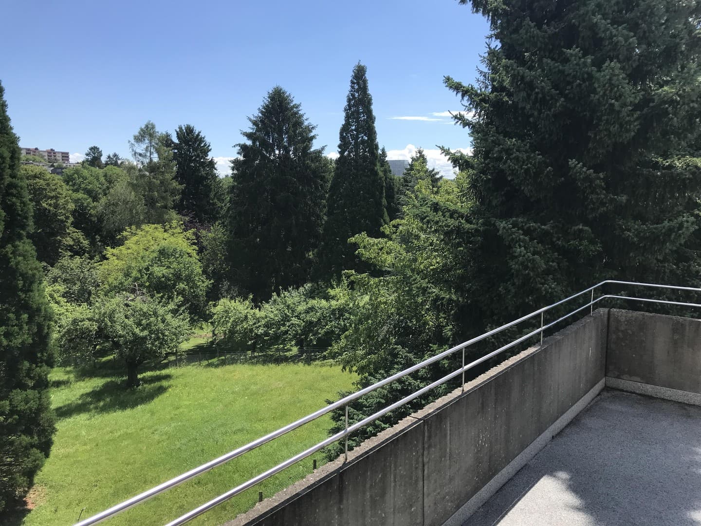 Großzügige 100 m² Wohnung in Stuttgart-Möhringen – Wohnen am Landschaftsschutzgebiet (WG-geeignet)