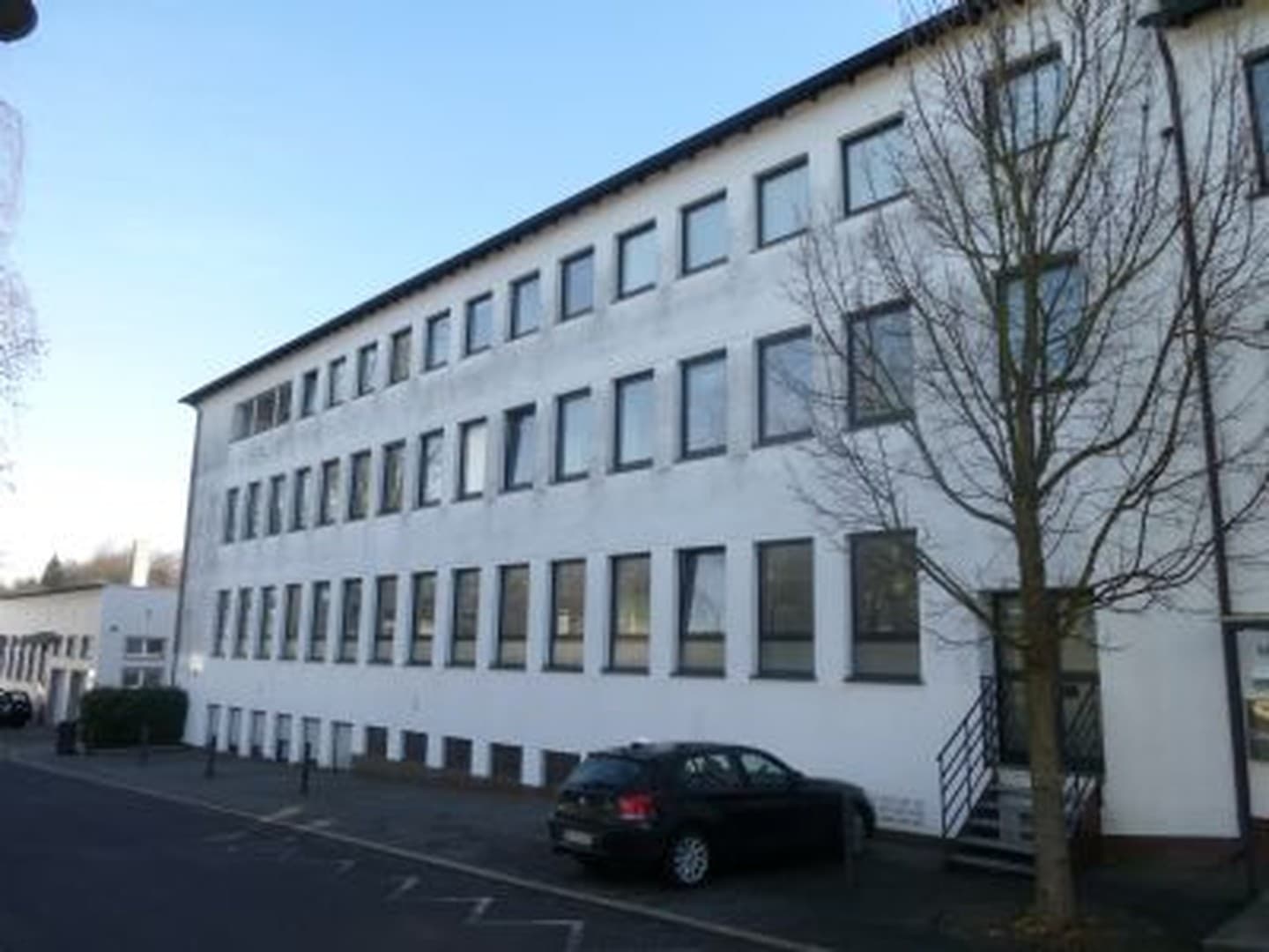 Attraktive 3-Zi.-Wohnung KDB mit Balkon zu vermieten