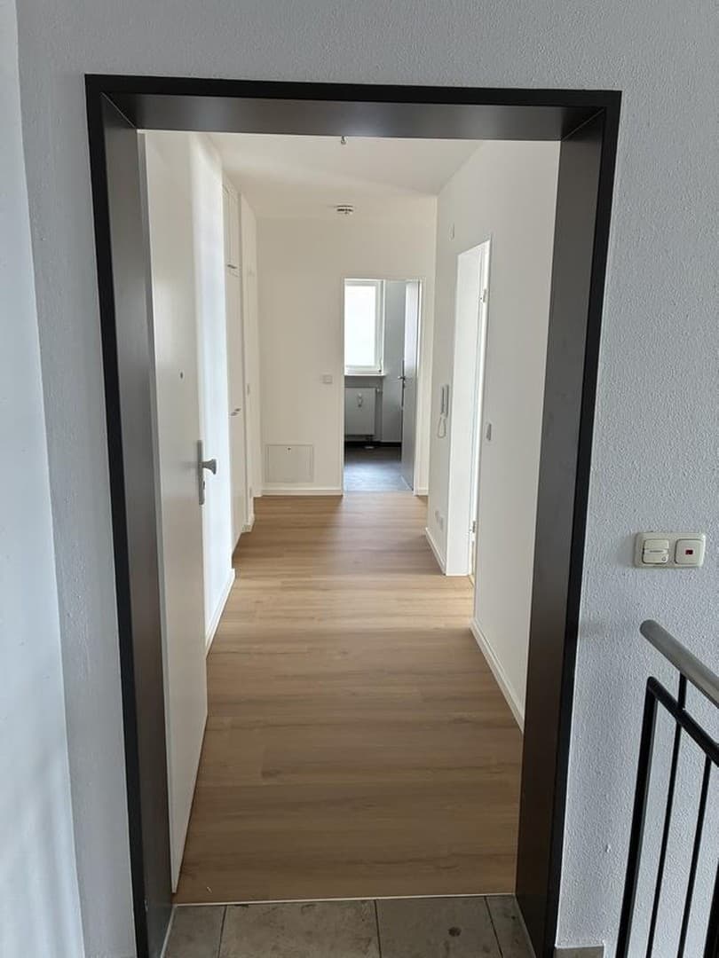 Modern sanierte 3 Zimmer Dachterrassenwohnung in zentraler Lage von Buchloe