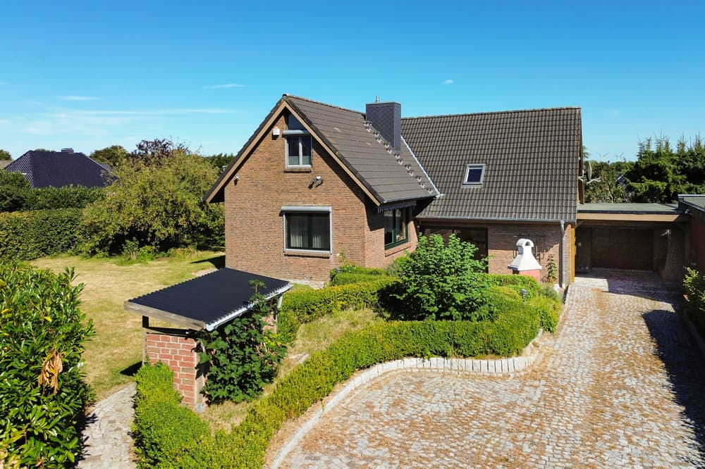 Viel Platz und Komfort, nahe an Husum gelegen und einzugsbereit: Einfamilienhaus in Mildstedt.