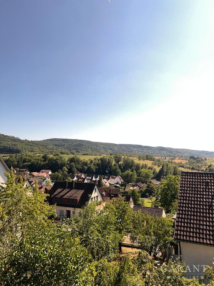 Wohnen wie im eigenen Haus - Maisonette-Wohnung mit Sauna, Garten & Talblick